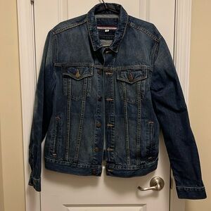 *New with tags* Men’s Tommy Hilfiger denim jacket size XL